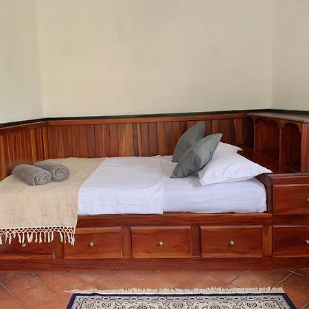 Blue Swan Inn Унаватуна Екстер'єр фото